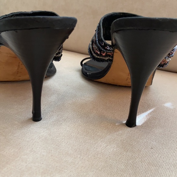 Laundry two strapped sequin-embellished heel sandals by Shelli Segal, size 7.5 - Picture 4 of 11